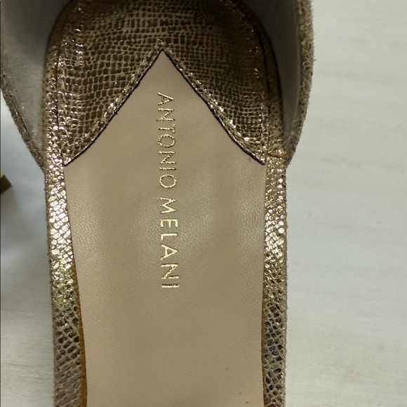 ANTONIO MELANI Metallic Gold Heels with Rhinestones Brand New Leather Soles 9 - Picture 2 of 6